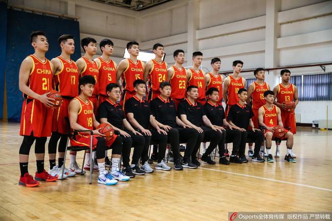 U19国青76-94拉脱维亚 郭昊文24+6徐杰13分